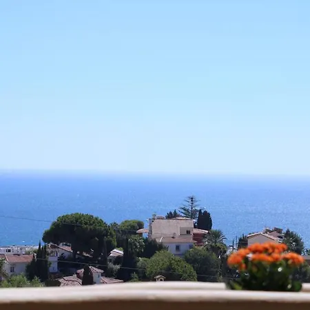 Amazing Sea View Апартаменты *